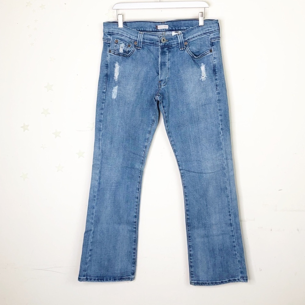 LEVI’S special edition distressed jeans